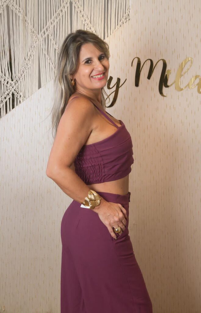 conjunto de calça corselet, sarja, vinho. G