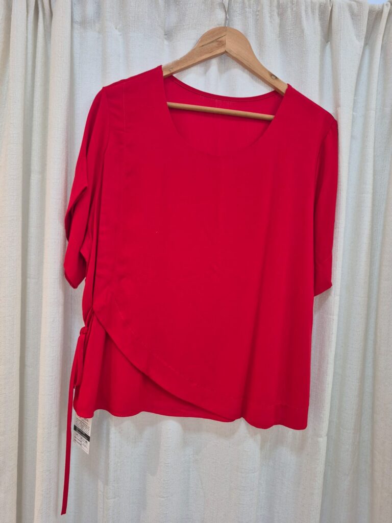 Blusa transpassada , manga Sra. GG