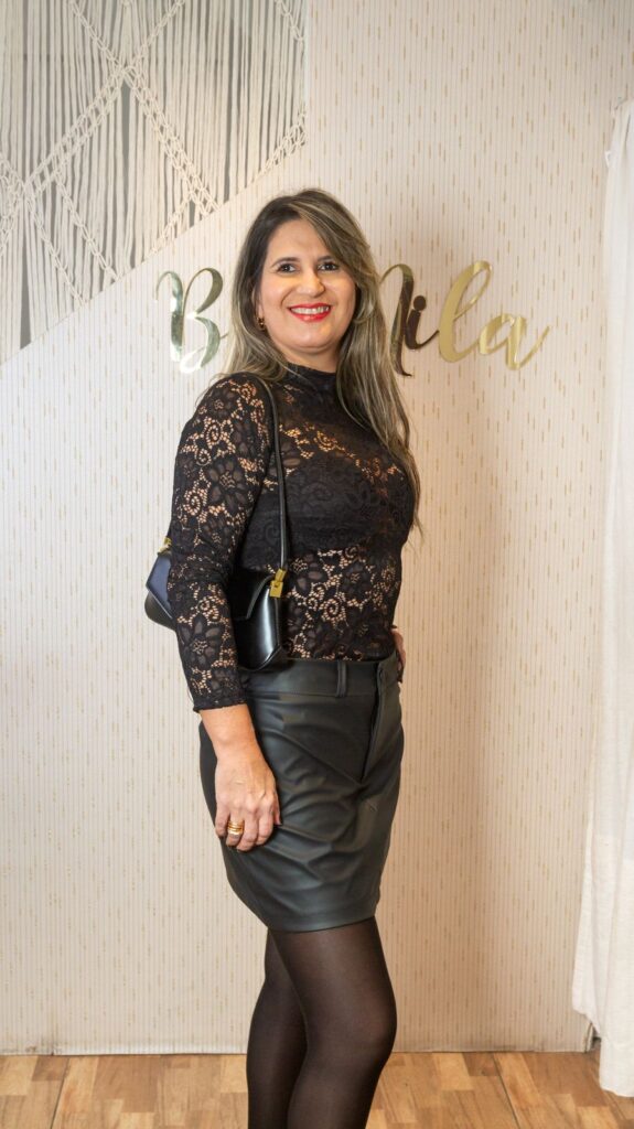 body manga longa, renda, U
