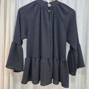 blusa alt cós manga larga. tamanho único