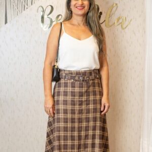 Saia longa com cinto, alfaiataria, na cor xadrez de marrom bege, G