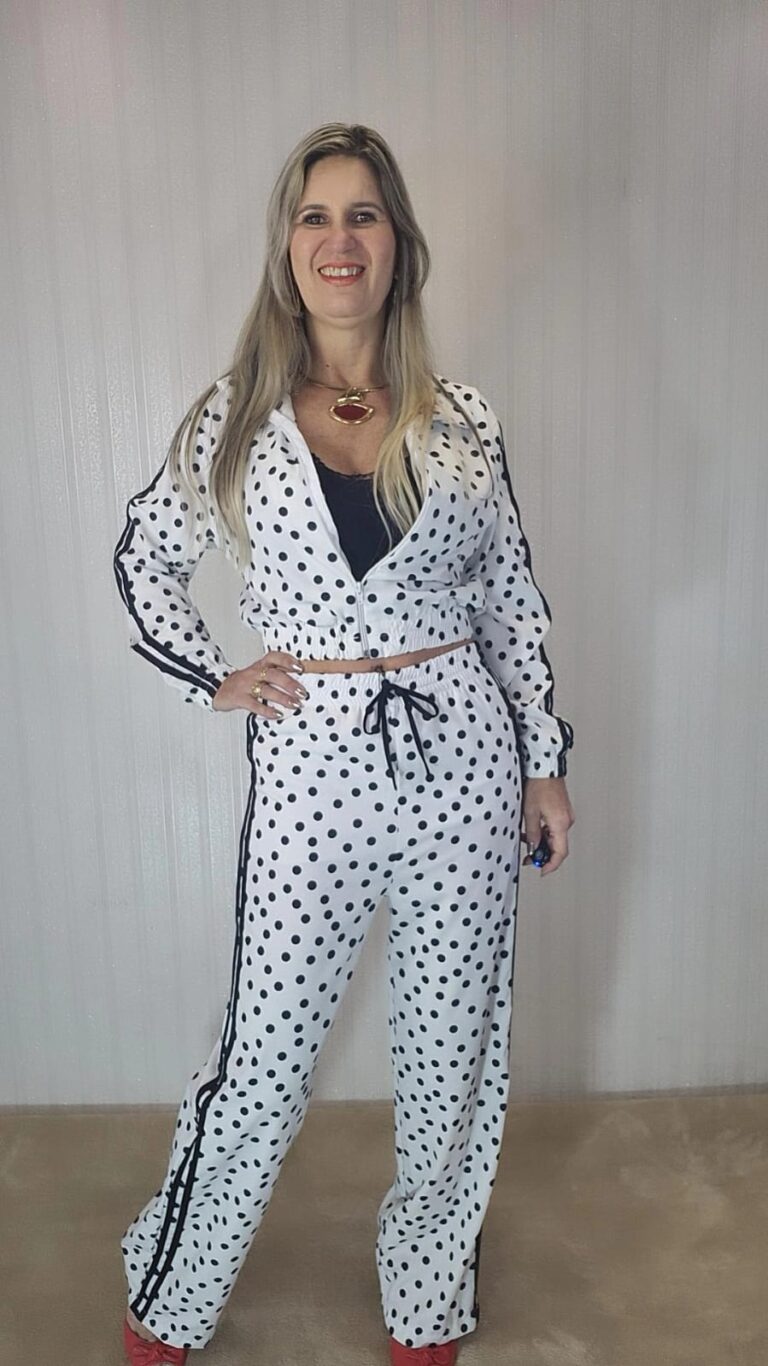 Conjunto calça e jaqueta corta vento