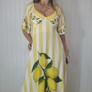 Vestido longo estampado.
